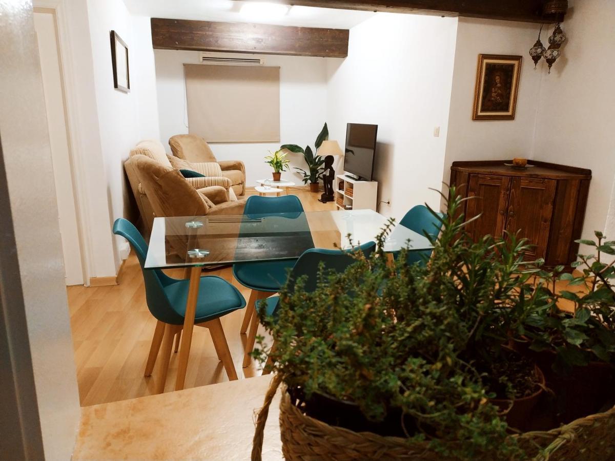 Al Pie Del Camarin Con Parking Gratis Apartment Jaén Екстериор снимка