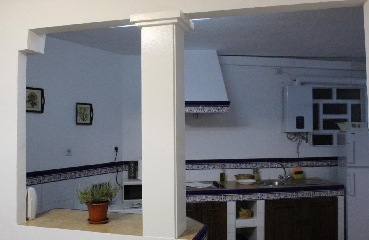 Al Pie Del Camarin Con Parking Gratis Apartment Jaén Екстериор снимка